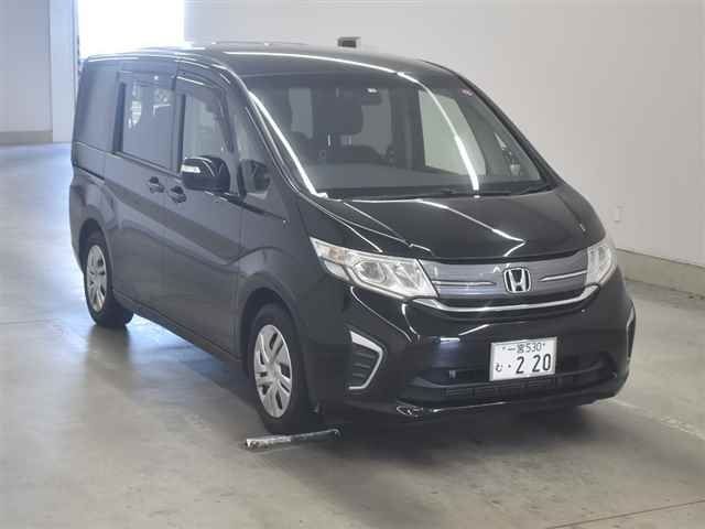 70063 Honda Step wagon RP1 2016 г. (MIRIVE Aichi)